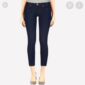 J Brand Capri jeans in “pure” 28